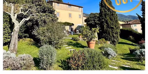 Luxury Tuscan Crochet Retreat