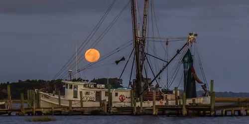 Photo Walk - Full Moon Setting Over Fernandina