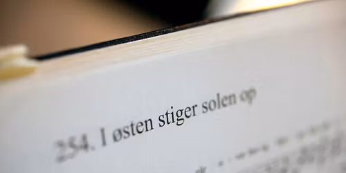 F\u00e6llessang&ostemad