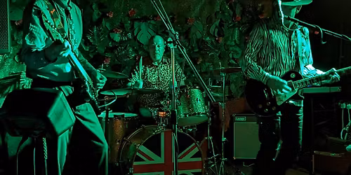 Hudson Playing The Red Lion, Sittingbourne