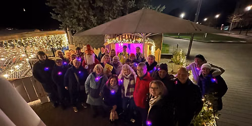 Gl\u00fchweinwanderung durch das weihnachtliche Koblenz
