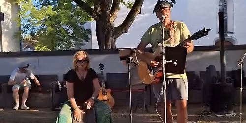 Strassenmusik Langenau mit Tom & Bine