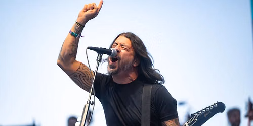 Foo Fighters - Take Cover Tour