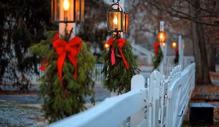 Holiday Greenery Helpers