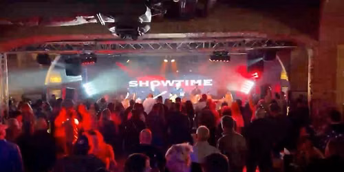 Showtime live at Courtside Grill
