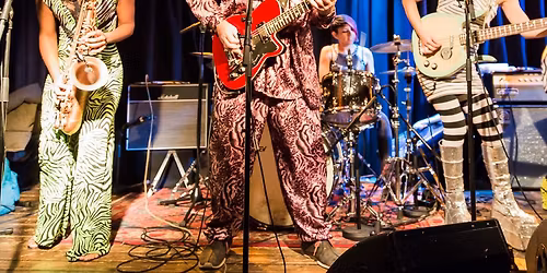 Red Elvises with Emma & The Ledge at Pine Creek Lodge