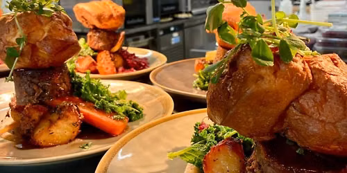 Sunday Roast Club at the Cricklade Club