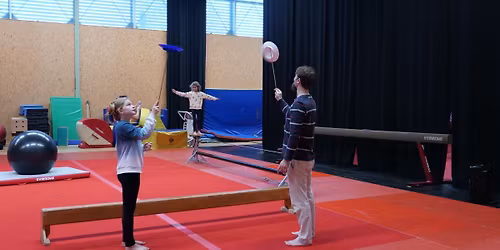 Stage cirque en famille | Vacances de no\u00ebl