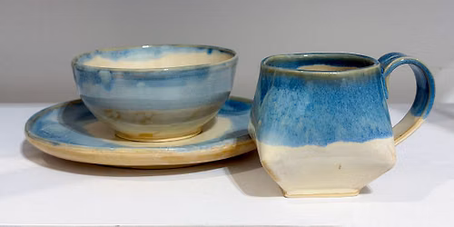 Clay to Table: Hand Built Dinnerware in 4 Weeks | with Amy Dooley