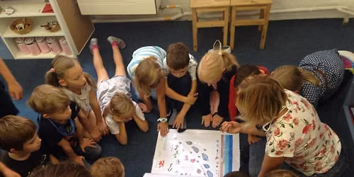 Montessori vzd\u011bl\u00e1v\u00e1n\u00ed pro \u017eivot aneb co si pro na\u0161e d\u011bti p\u0159ejeme
