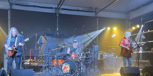 VINNIE\u2019S BRINGS THE RETURN OF THE CRAWDADDYS!