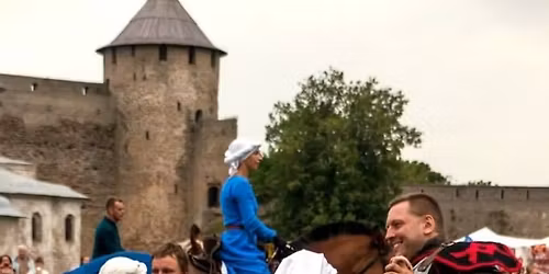 Southkeep - Renaissance Dance at Aventura Library