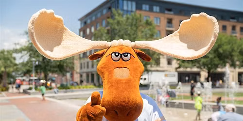 Free Ice Cream - Moose Tracks' 10,000 Scoop Challenge