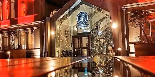 TITANIC HOTEL OCTOBER MARKET