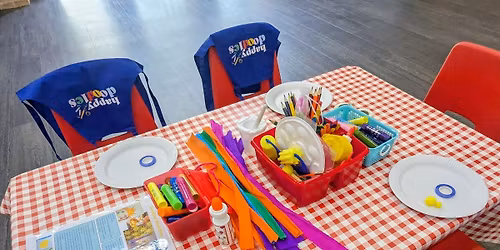 Christmas Crafternoon at Cave Castle Christmas Light Switch On