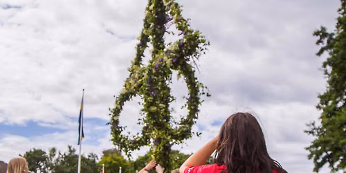 Fira midsommar p\u00e5 Gullbranna g\u00e5rden