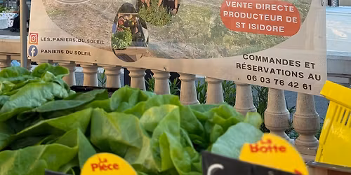 Vente de nos fruits, l\u00e9gumes et \u0153ufs extra frais de nos poules au march\u00e9 de la lib\u00e9ration