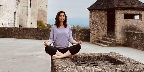 Yoga im Museum - Bewegt in den Tag