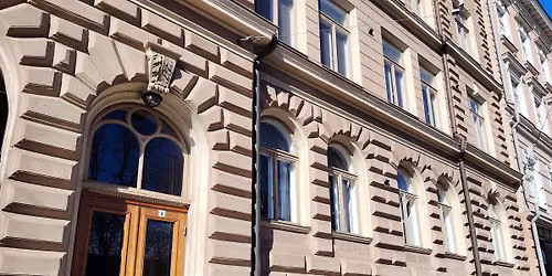 Kaikille avoin kohtaamispaikka Liisankadulla