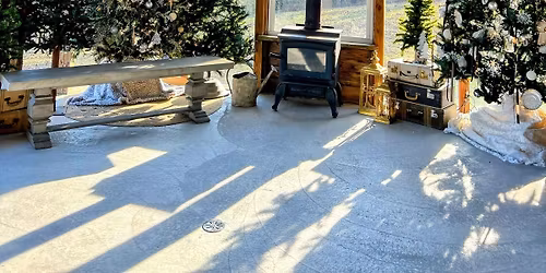 Greenhouse Christmas Mini Sessions