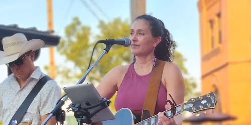Courtney Prater @Cork House Winery