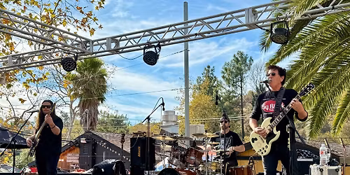 Apes Sunday at Cook's Corner