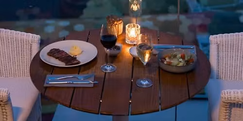 Men\u00fa Moonlight Dinner en The Roof