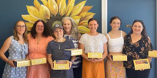 Adults Gluten Free Xmas Cupcake Decorating Class