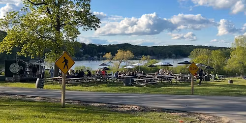 Slinger Girls Wrestling Give Back Sunday Fundraiser @ The Tap Yard- West Bend