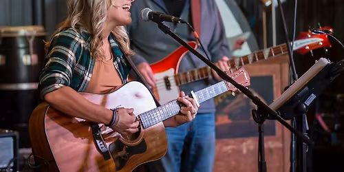 Amy & Alan at Lock 32