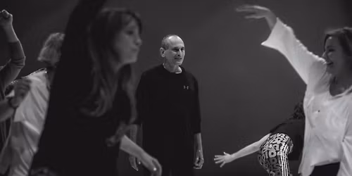 CIA\u0141O I UCIELE\u015aNIONA OBECNO\u015a\u0106 W TERAPII BODYMIND GESTALT (III edycja) - WARSZTAT Z ARYE BURSZTYNEM