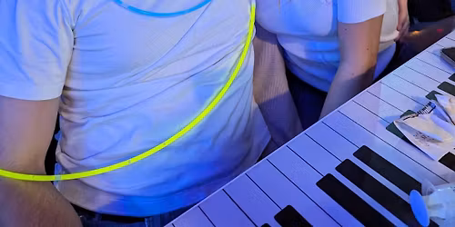 Dueling Piano Show -All-request Fun