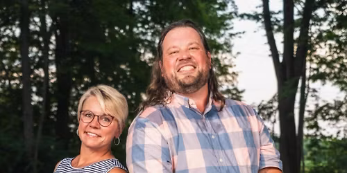 Friday Acoustic Music with Zac & Annie