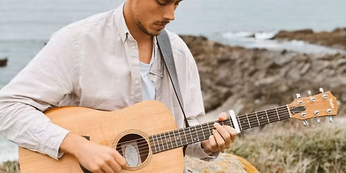 Live Music at Crafty's - Max Ryan