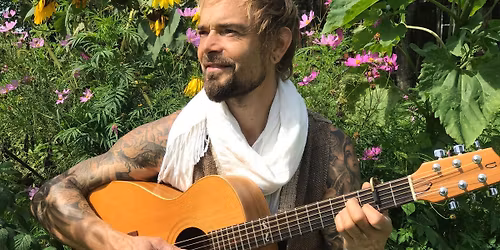 Cacao Singing with Phoenix Maria