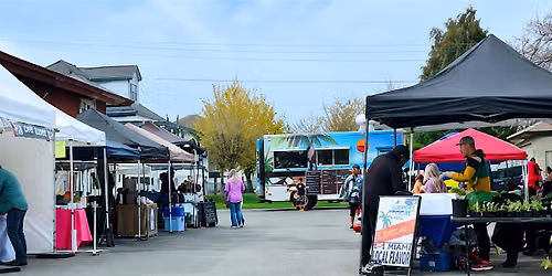 Dallas Holiday Makers & Small Business Market 2026