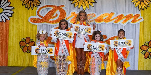 Dream Face Dolls Nationals a T shirt Pageant Crowning on Saturday Night