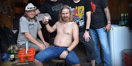 Ze sklepa ven a PNP na Strahov\u011b