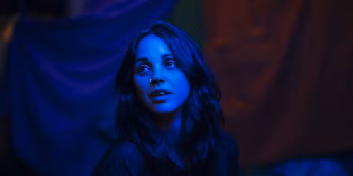 Slowgold + JUNI live p\u00e5 Kaf\u00e9 De Luxe