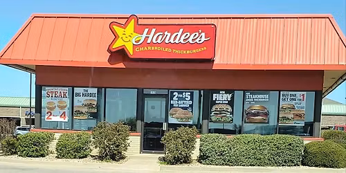 Hardee's Sunday Cruise-In