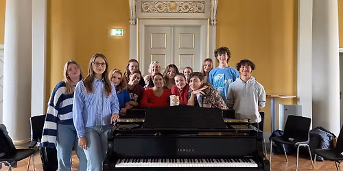 Viborg Katedralskoles rytmiske kor VK Vocals - Viborgs Musikalske Julekalender