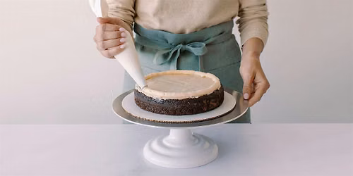 Beginner Cake Decorating Class - Hillhurst
