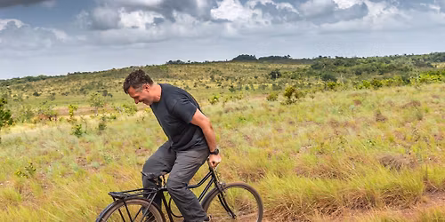 Vanvittige historier fra en smuk klode . Eventyrer, fotograf & forfatter Henrik Egede-Lassen