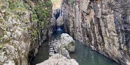 EL CHORRO DE ALMAD\u00c9N