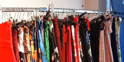 KIERMASZ STROJ\u00d3W i OBUWIA FLAMENCO