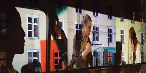 Filmvisning og performance: "FASADE" av Ingrid Liavaag og Ingri Enger Damon