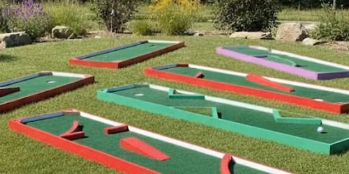 \u26f3\ufe0f Mini Golf @ Pitt Street Brewing Company \ud83c\udf7b