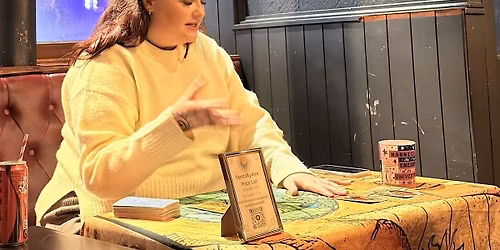 Tarot and cocktail evening