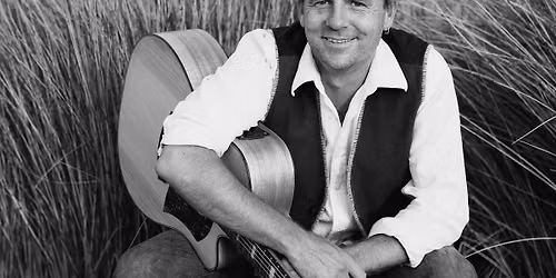 Simon Marks at Oodies Cafe - Bundaberg 