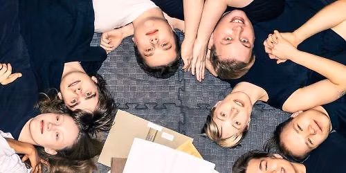 Kenen \u00e4\u00e4ni? \u2013 Monologeja Ilmestyskirjasta suomalaiseen nykyproosaan